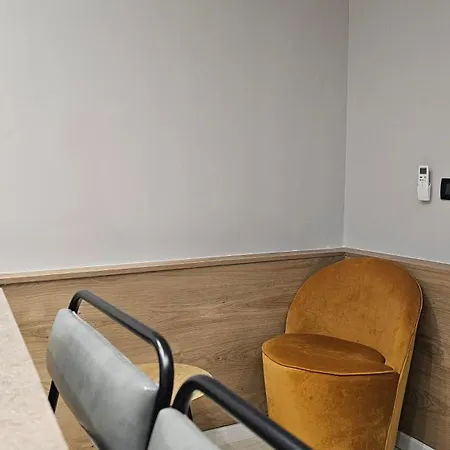 Tam Center Next To Blloku No2 * Τίρανα