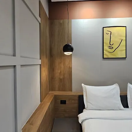 Tam Center Next To Blloku No2 아파트 *