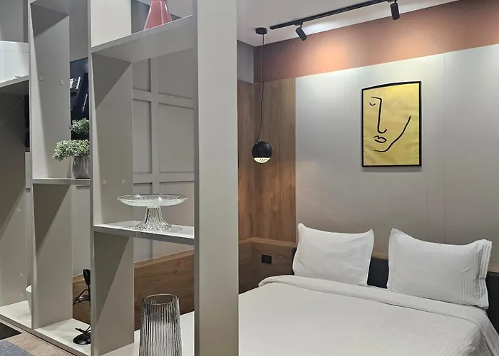 Tam Center Next To Blloku No2