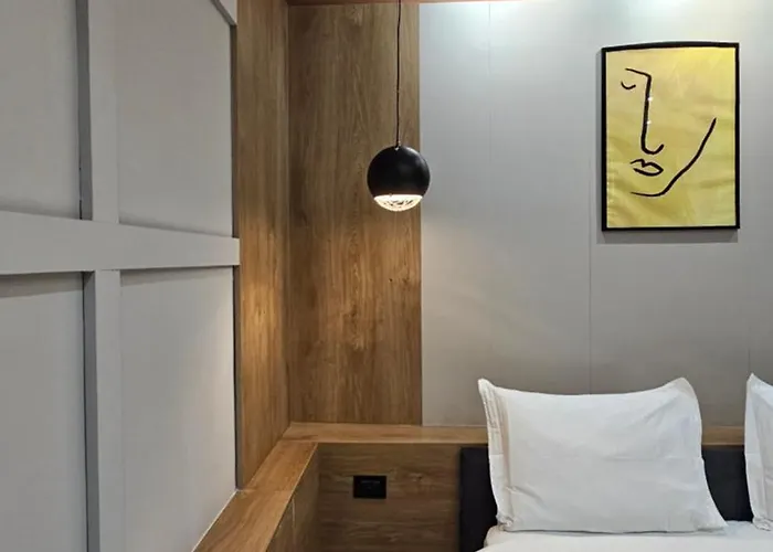 Tam Center Next To Blloku No2 아파트 *