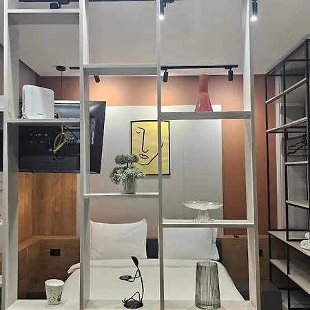 Tam Center Next To Blloku No2 Apartmán