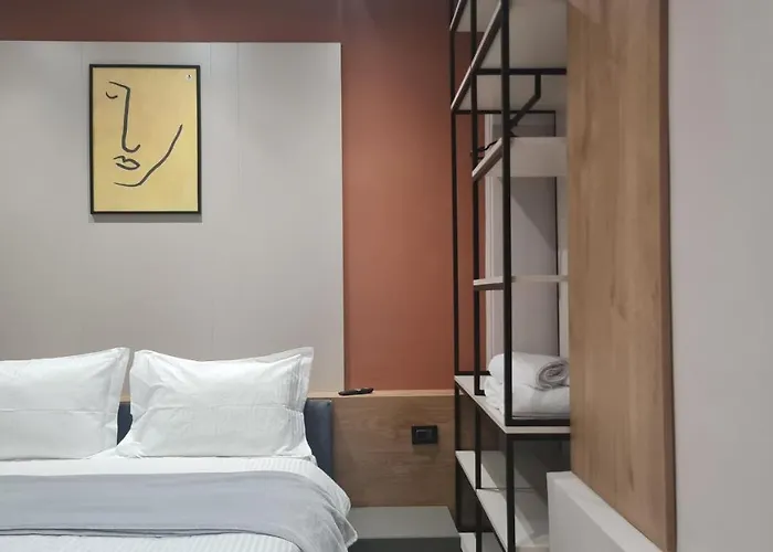 Tam Center Next To Blloku No2 טיראנה